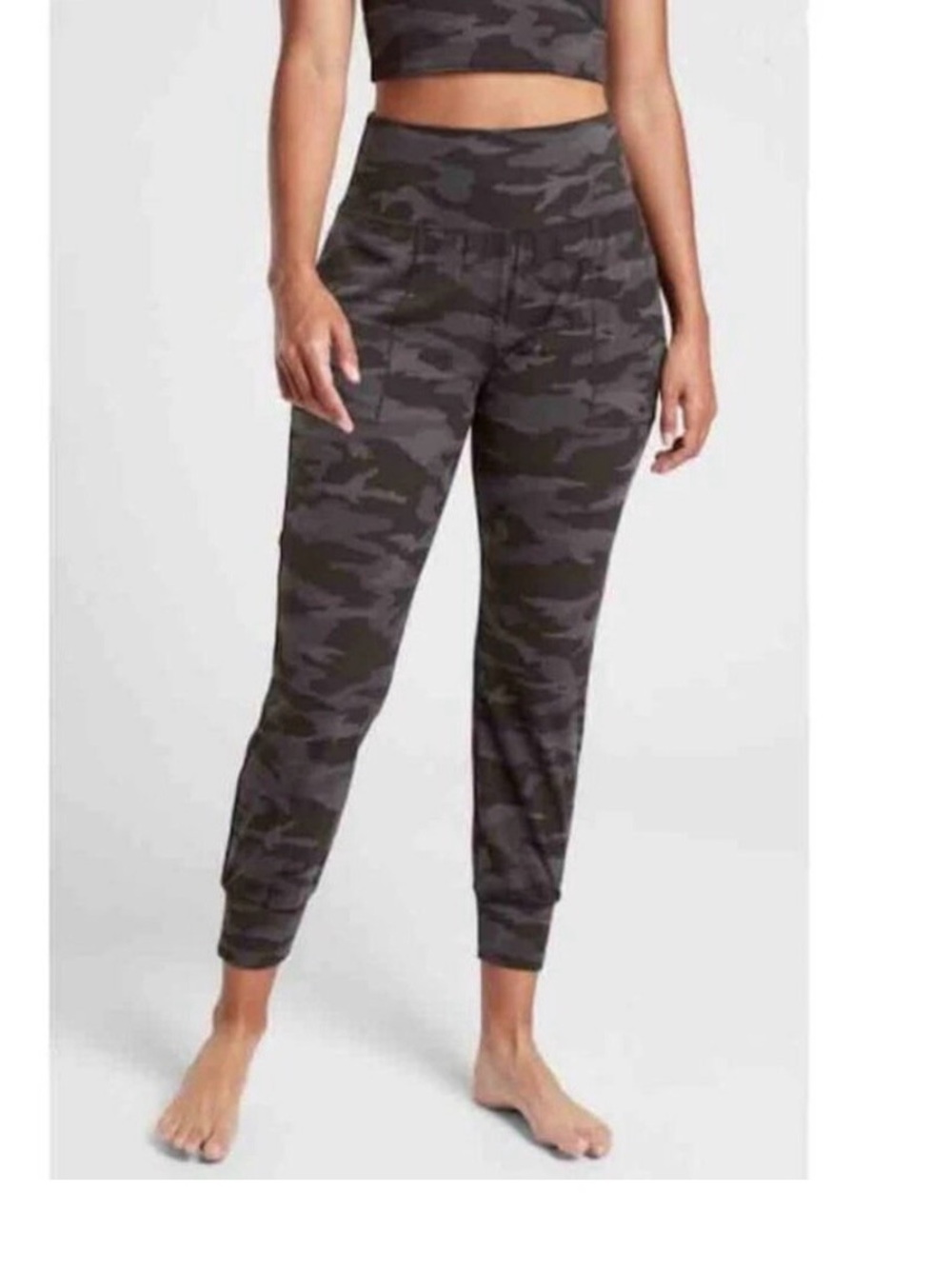 Athleta Salutation Camo Jogger Pants